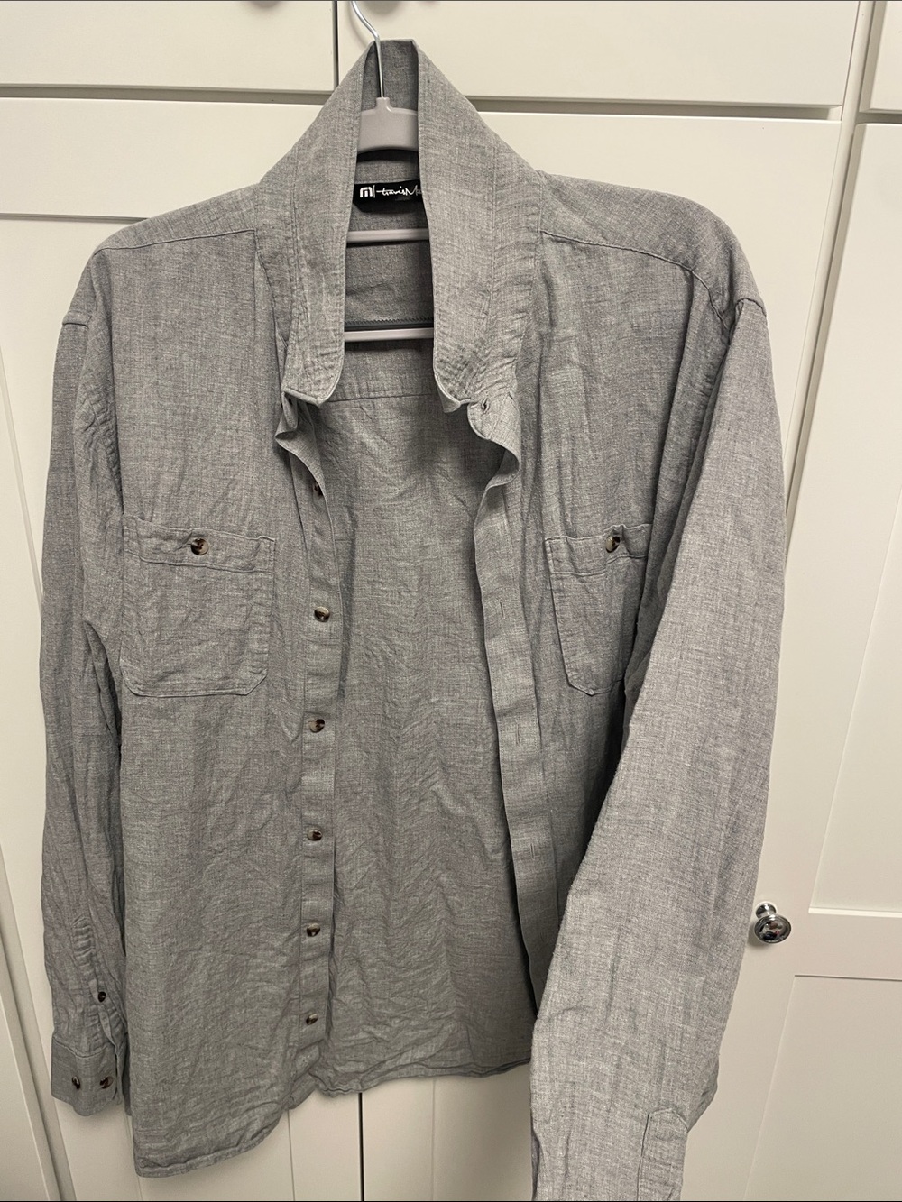Travis Mathew Men's Light Gray Button-Down Casual Shirt